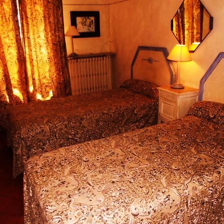 La Maison Aux Volets Bleus Bed & Breakfast Venasque Luaran gambar